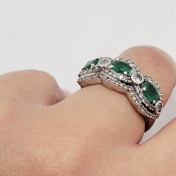 Chuck Clemency STS Sterling Silver Green Emerald CZ Accent Petite Ring Sz 8 Vtg - Picture 3 of 6